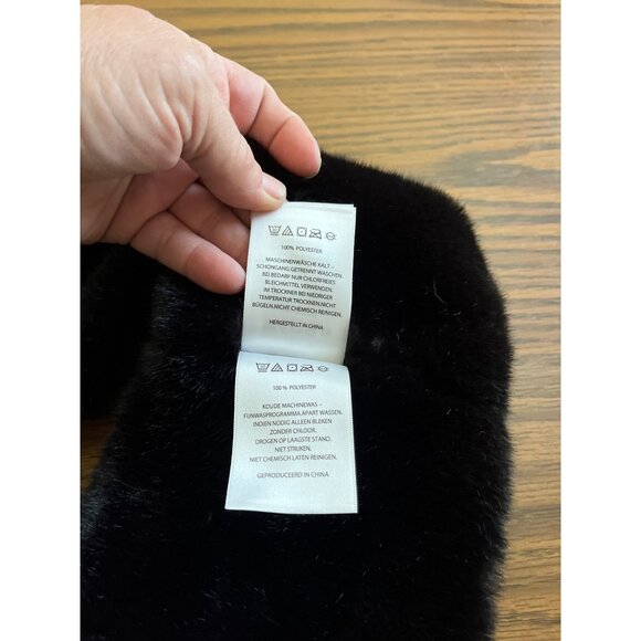 Aspen black faux fur infinity scarf NWT - Picture 7 of 9